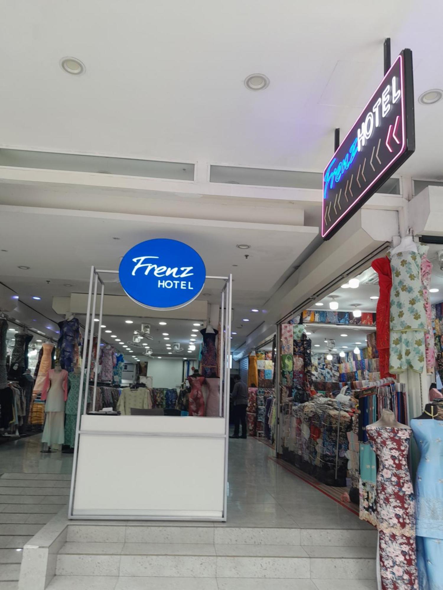 Frenz Hotel Куала-Лумпур Экстерьер фото