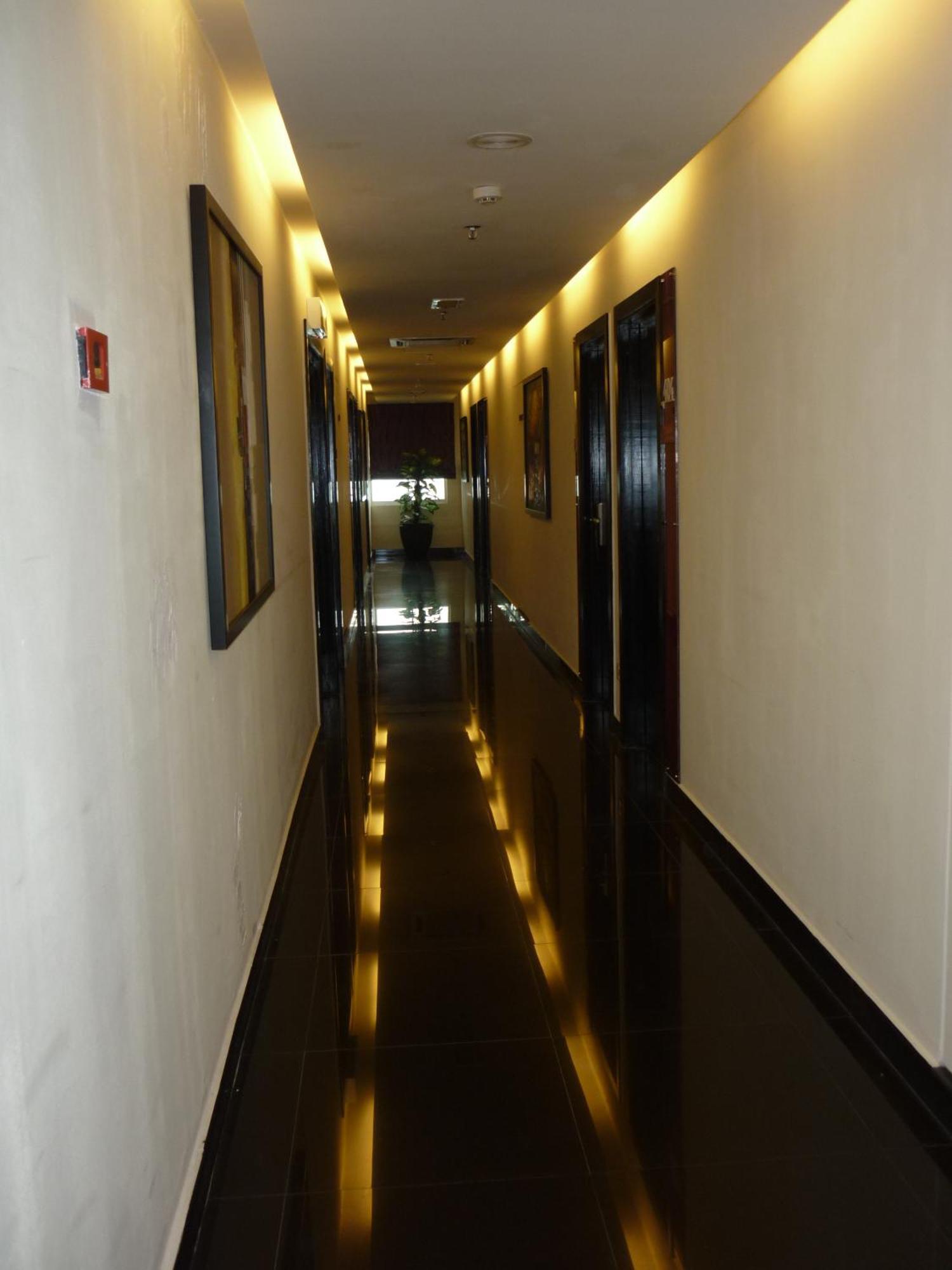 Frenz Hotel Куала-Лумпур Экстерьер фото